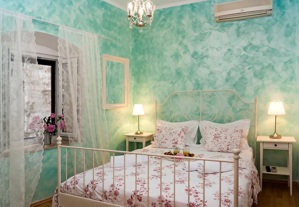 Inn By The River Омиш Экстерьер фото